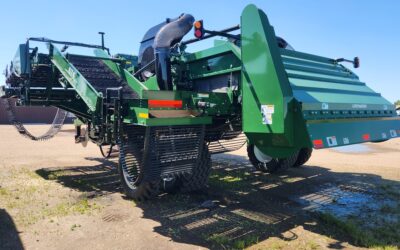 2024 674H Harvester