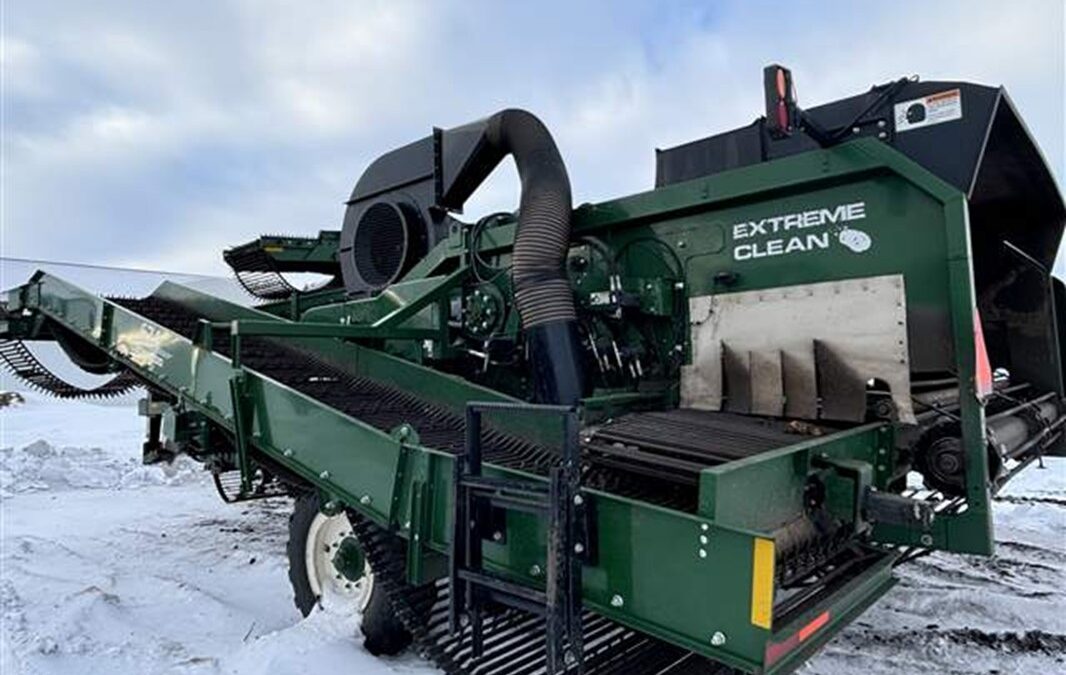 2018 LOCKWOOD 674 Harvester – J00019