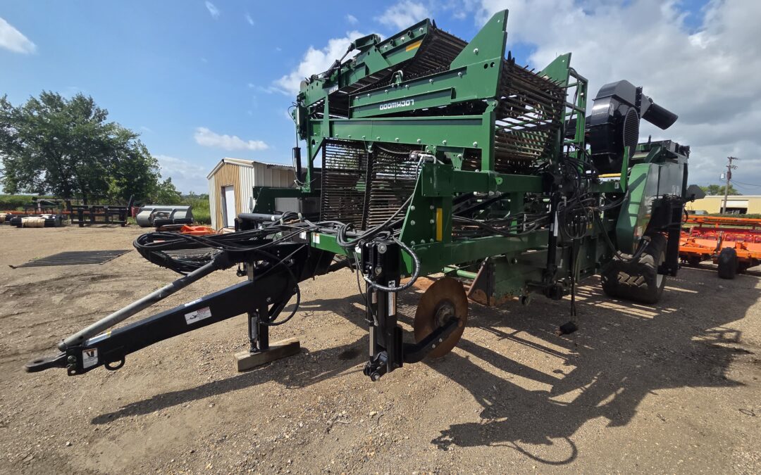 2021 674 LOCKWOOD Harvester